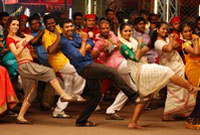Thadaiyara Thaakka Movie Stills